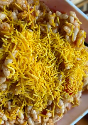 A picture of Bhel puri.