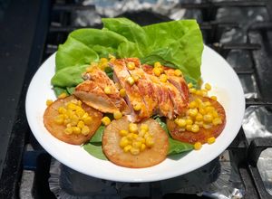 Hình của món Ức gà áp chảo ướp với mù tạc vàng và ớt bột paprika-Eatclean.