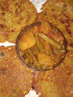 গার্লিক পরাঠা(Garlic Paratha recipe in bengali) রেসিপির প্রধান ছবি