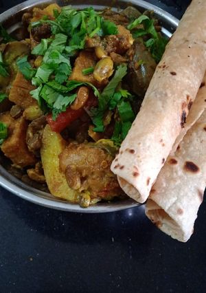 મિક્સ વેજીટેબલ સબ્જી (Mix Vegetable Sabji Recipe In Gujarati) રેસીપી મુખ્ય ફોટો