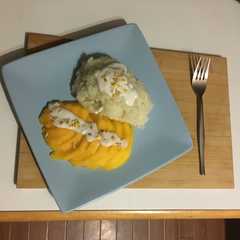 A picture of Mango Sticky Rice.