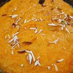 A picture of Sooji ka Halwa.