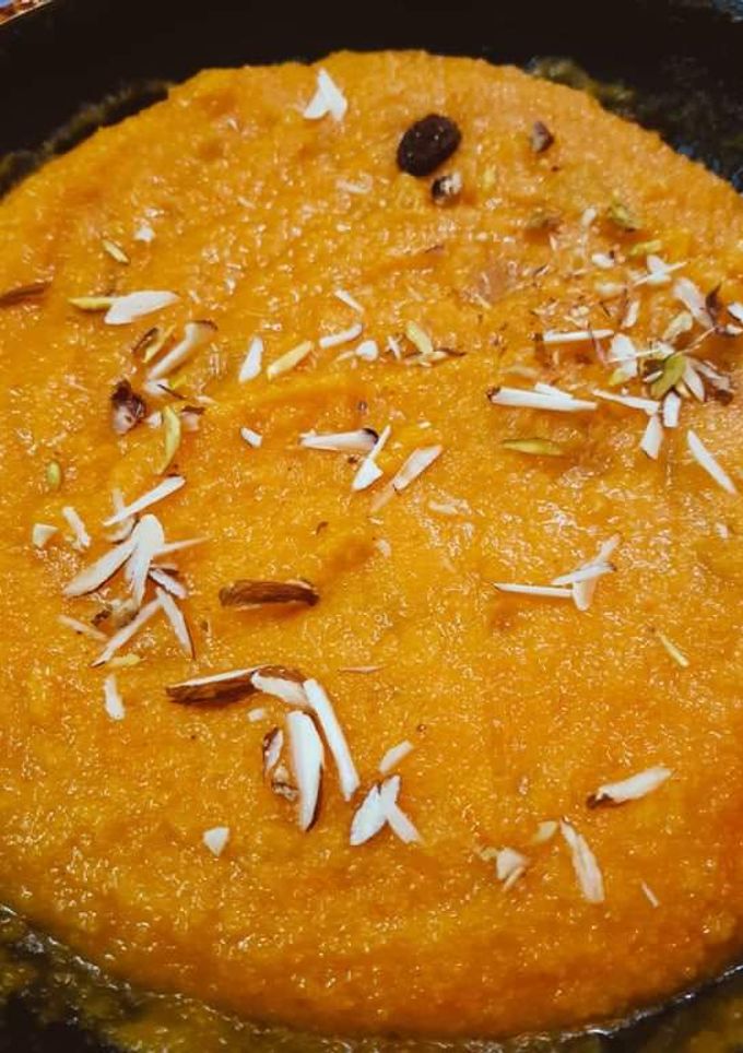 A picture of Sooji ka Halwa.