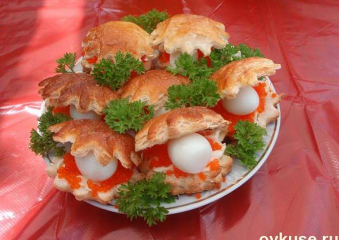 Закуски с икрой ракушки