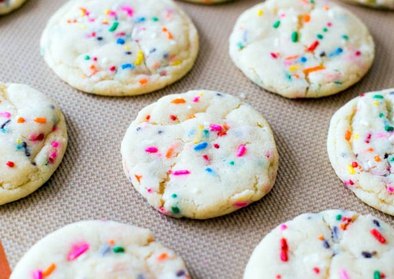 sugar cookies with sprinkles