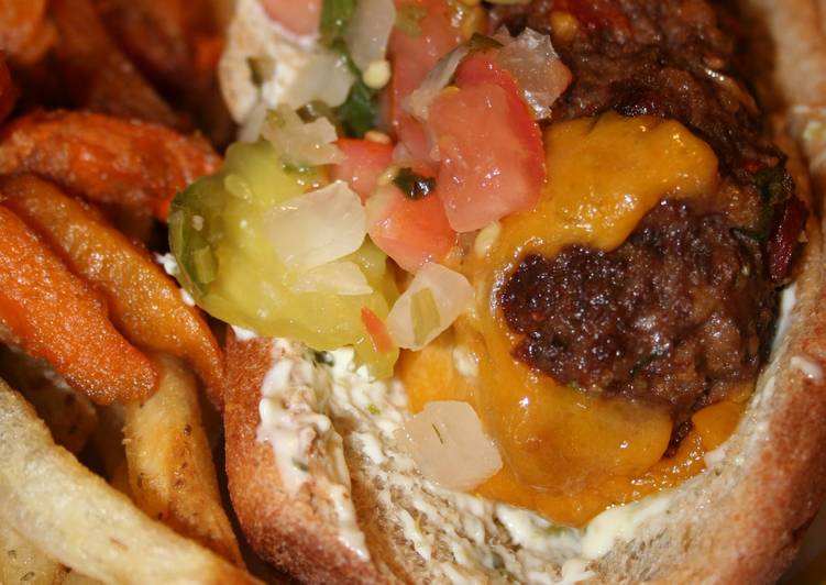 Step-by-Step Guide to Cook Speedy Cheesy Grilled Santa Fe Burger Dogs