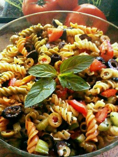 A picture of My Mom's Summer Pasta Salad.