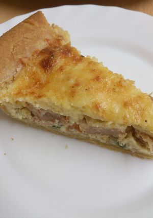 A picture of Breakfast quiche.