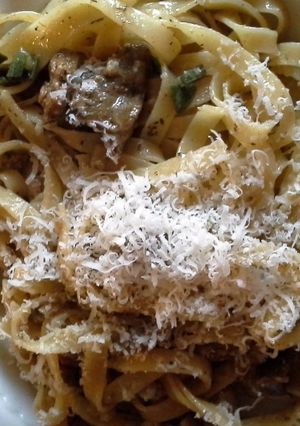 Foto di TAJADELE COI FIGADINI (tagliatelle con i fegatini di pollo) alla veronese