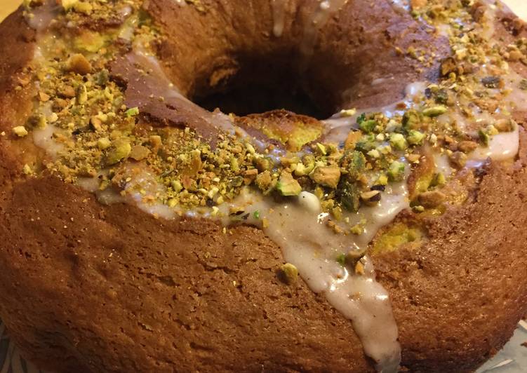 Steps to Prepare Super Quick Homemade Pistachio Bundt Cake