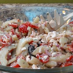 A picture of Greek Salad.