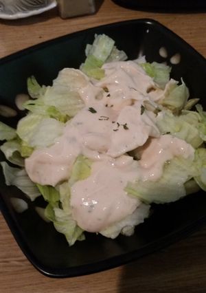 A picture of Greek yogurt bbq ranch dressing.