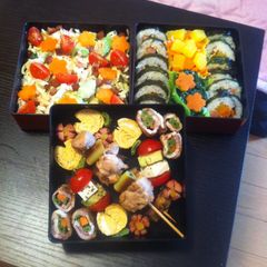 A picture of Easy Flower Field Bento For Hanami Picnics.
