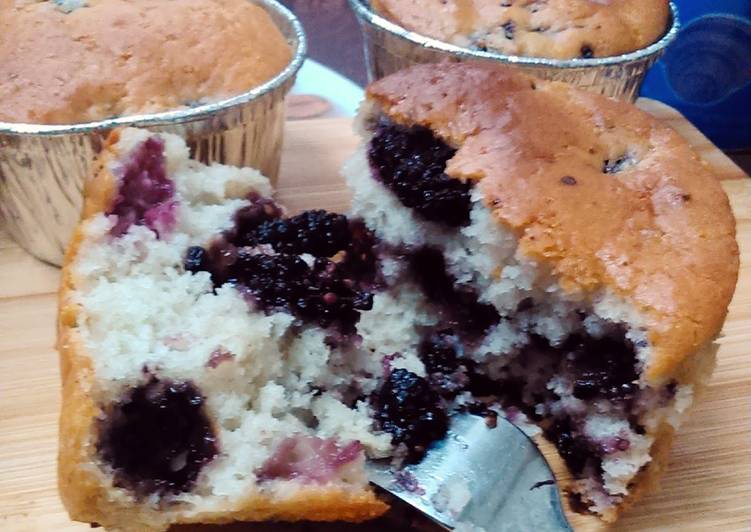 Steps to Prepare Speedy Mulberry Muffin