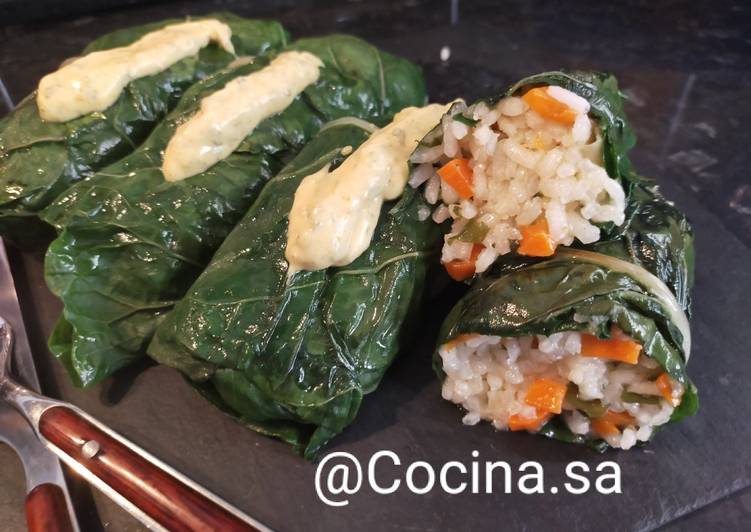 Rollitos de acelga de arroz, verduras y wakame con salsa curry