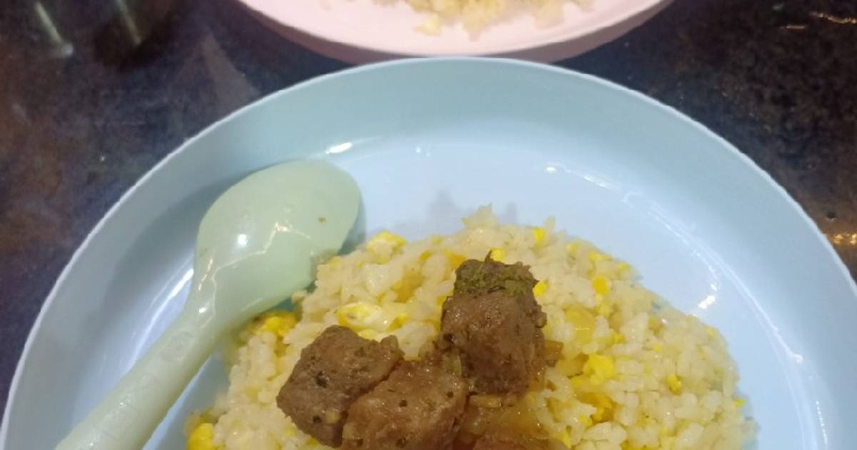 Resep Garlic butter rice with beef saikoro oleh Moms Noarna Cookpad