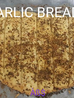 A picture of Garlic bread.