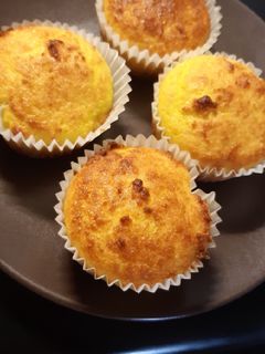 Una foto de Magdalenas keto de coco, sin harinas y sin gluten
