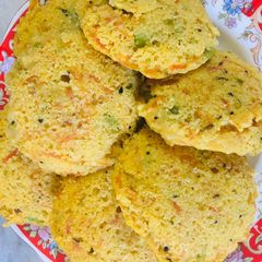 Mix veggies moong daal idli A picture of Mix veggies moong daal idli.