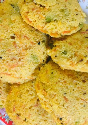 A picture of Mix veggies moong daal idli.