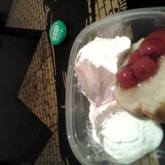 A picture of Million dollar pound cake.