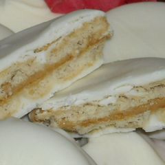 A picture of Can't Eat Just One Cookies.