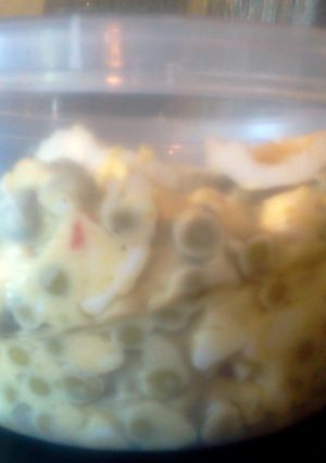 A picture of My Mom's Pea Salad.