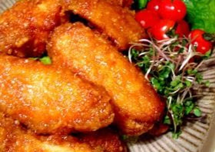 Easiest Way to Make Any-night-of-the-week Our Family&#39;s Juicy Fried Chicken Wings