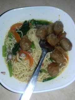 Foto resep Mie Sedap soto pakai baksoo simple