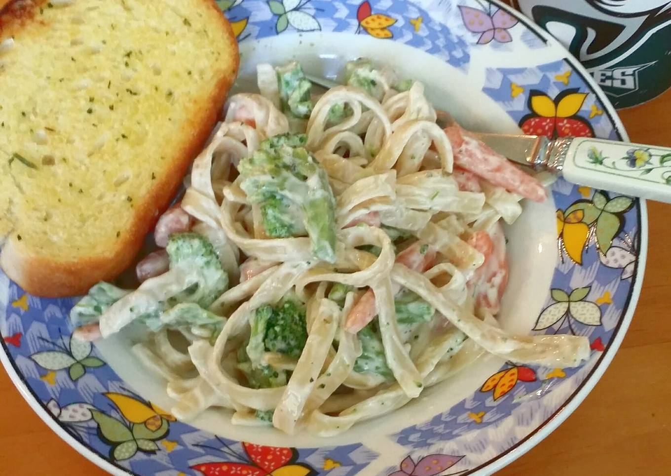 Alfredo in 20min or less (With or Without Chicken)