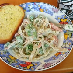 A picture of Alfredo in 20min or less (With or Without Chicken).