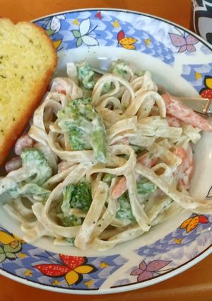 A picture of Alfredo in 20min or less (With or Without Chicken).