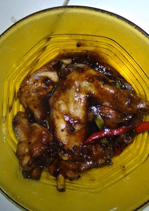 Foto resep Sayap ayam saus lada hitam