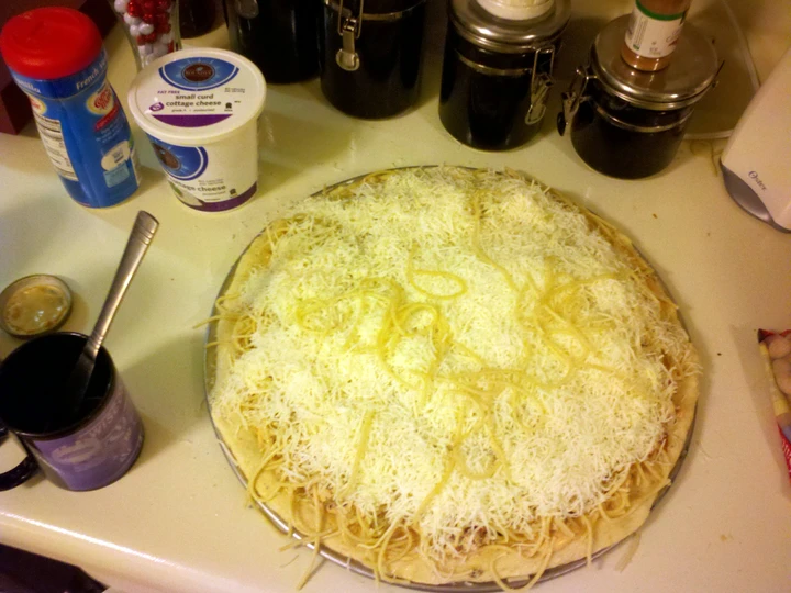 Easy Steps to Prepare Recipe Chicken Bacon Spaghetti Pizza that is So Delicious, Tasty}