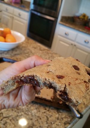 A picture of Gluten free banana sheet cake.