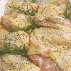 A picture of Zesty Lemon and Rosemary Chicken.