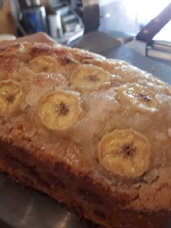 Una foto de Budín de banana con chips de chocolate ideal para las fiestas 😉