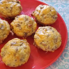 A picture of Sausage Muffins.