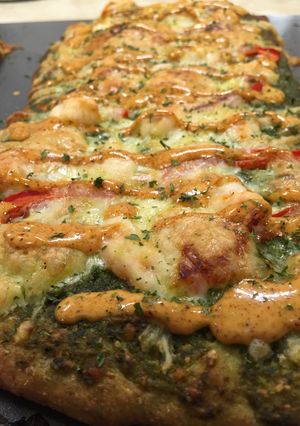 A picture of Pesto Shrimp Flatbread.