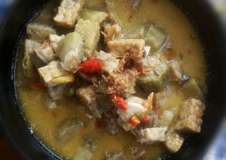 Lodeh putih tempe terong