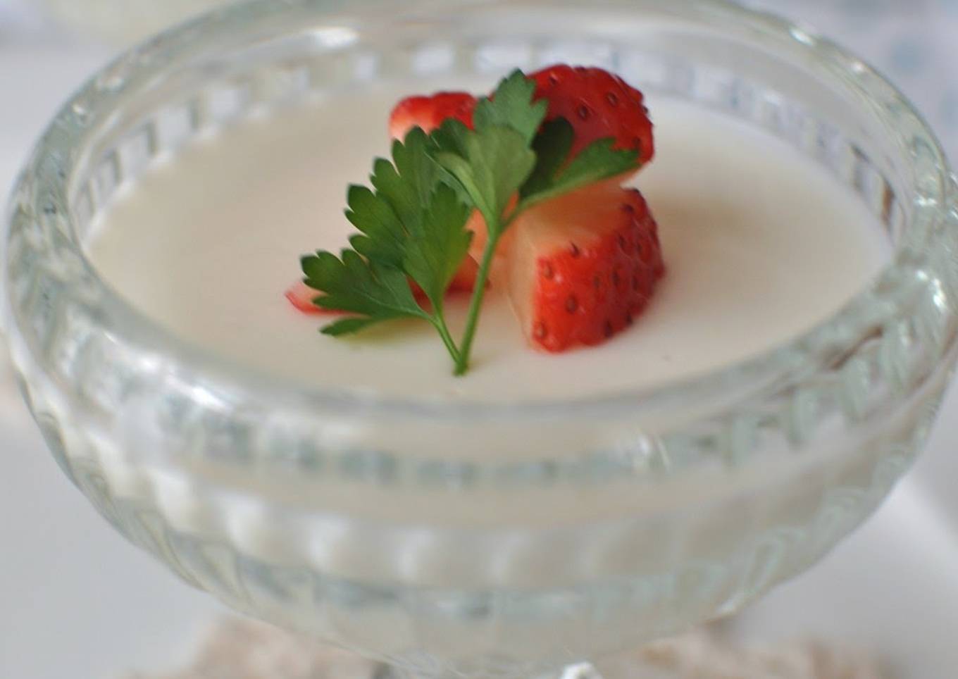 Rich, Thick, and Juicy Almond Tofu Blanc Mange