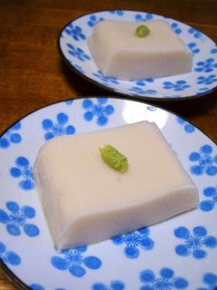A picture of Sesame Tofu with White Sesame Paste.