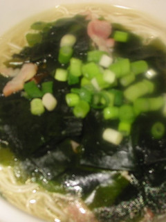 A picture of Light Somen Noodle in Soup with Wakame Seaweed.