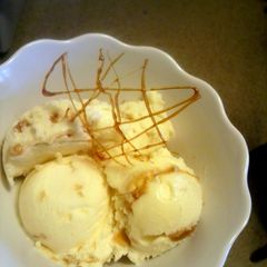 A picture of Spun Sugar dessert garnishment.
