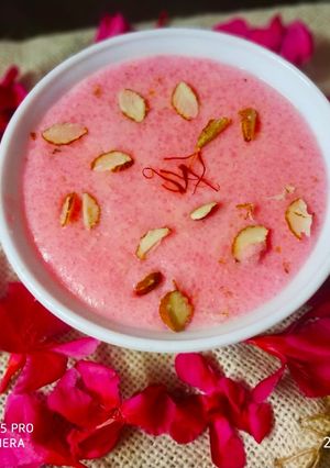 A picture of Rice flour rose phirni.