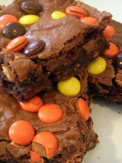 A picture of peanut butter brownies.