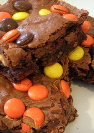 A picture of peanut butter brownies.