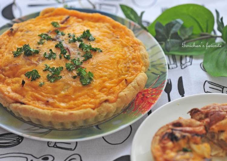 dried tomatoes and cheddar cheese quiche recipe main photo