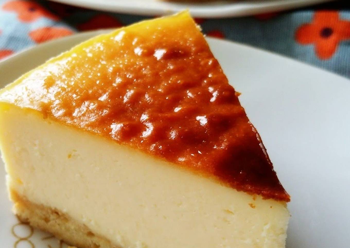 Rich & Cheesy Baked Cheesecake