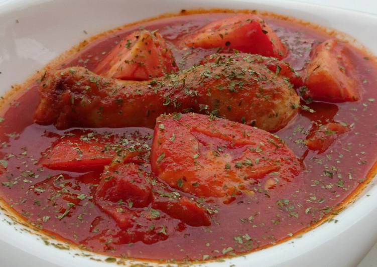 Recipe of Favorite Chicken In Tomato Soup / Sopa Espanola